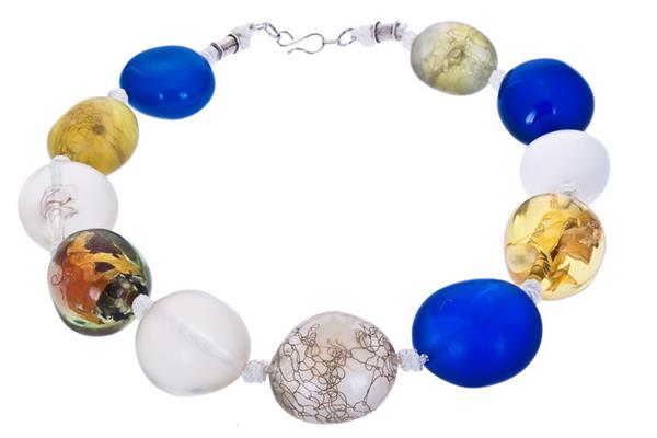 Pebble Choker